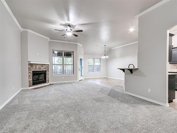 3rd image of 4709 Grand Ave