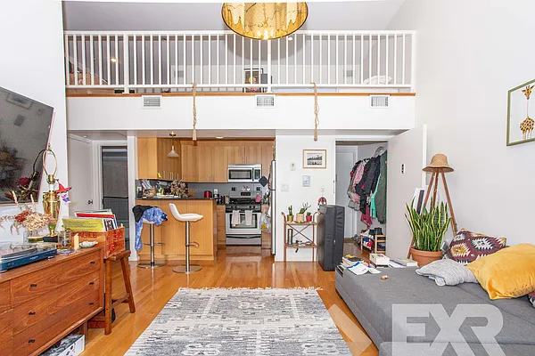 Rented by EXR | media 19