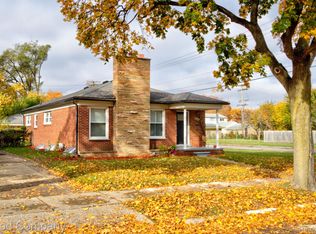 24141 Oneida St, Oak Park, MI 48237