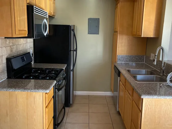 2332 N Ontario St #G, Burbank, CA 91504