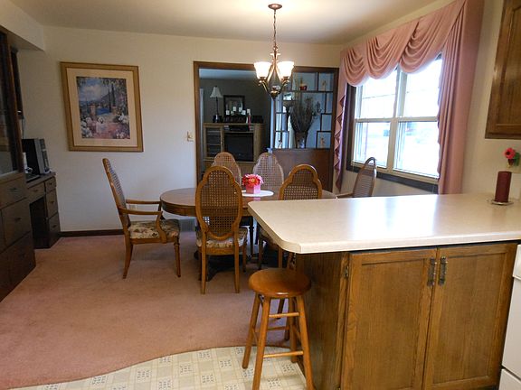 5th image of 905 Saint Joseph St