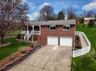 1 Carlisle Dr, Irwin, PA 15642