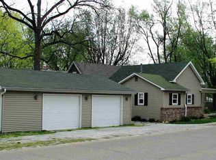 1130 Bancroft Ave, Rochester, IN 46975