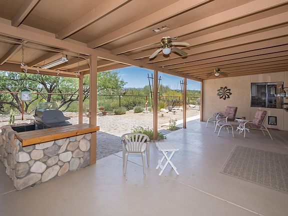 2nd image of 9651 N Calle Loma Linda