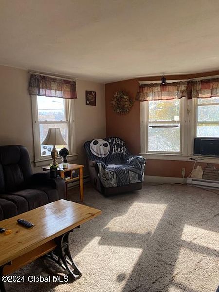 4th image of 31 East Street