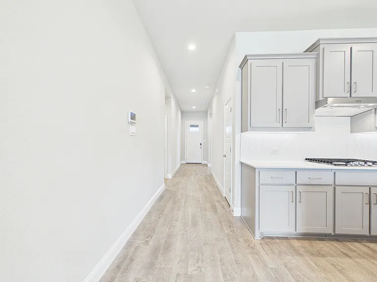 2304 Blackcap St — Photo 22