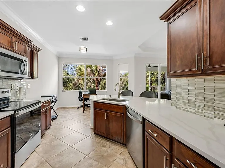 12850 Carrington Cir #203 — Photo 4