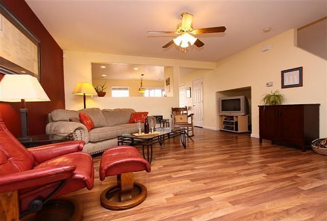 2nd image of 7834 S Kittredge Cir