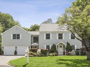 4 Robinson St, Darien, CT 06820