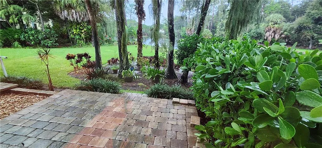 2 bed, 2.0 bath, 1200 sqft, $5,000 — Photo 2