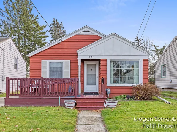 1121 Woodbine Ave, Lansing, MI 48910