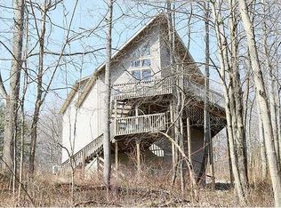 1873 Teton Ln, Hide A Way Hills, OH 43107
