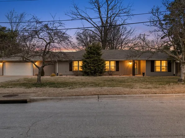 1369 E Price Street, Springfield, MO 65804