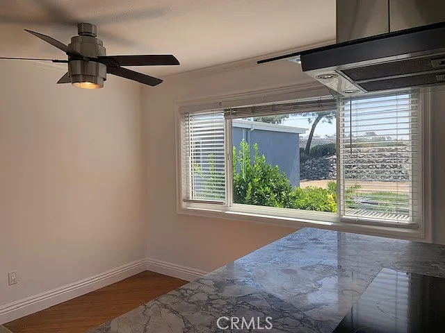 2 bed, 941 sqft, $3,100 — Photo 2