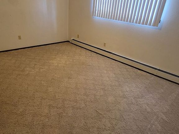 3rd image of 1603 9th Ave NW #2