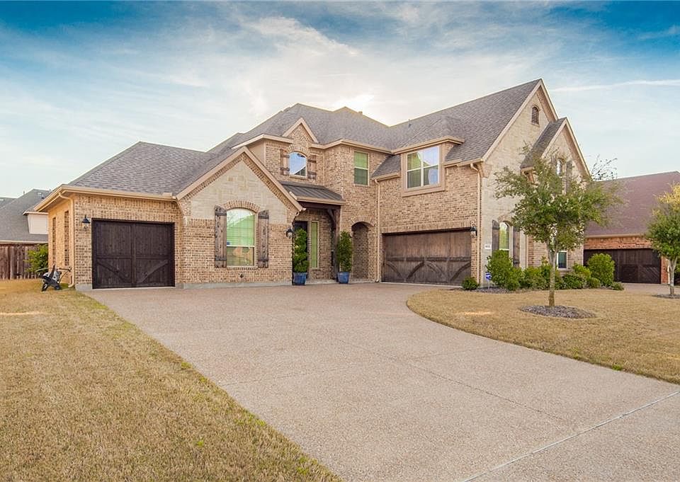 1st image of 405 Marquis Ln