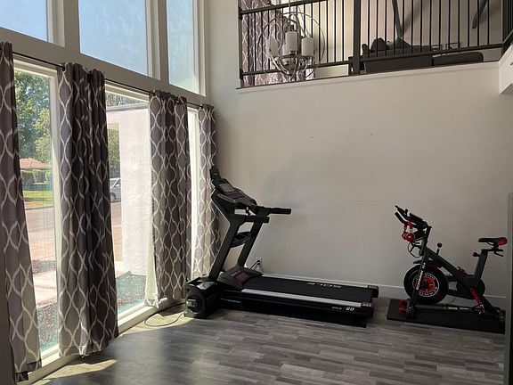 3rd image of 66 Havenwood Cir
