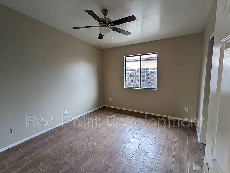 3 bed, 2.0 bath, 1250 sqft, $1,495 — Photo 4