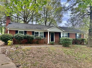 8205 Meadowind Cir, Charlotte, NC 28226