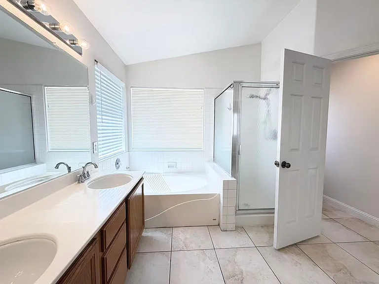 10420 Prime View Ct — Photo 12