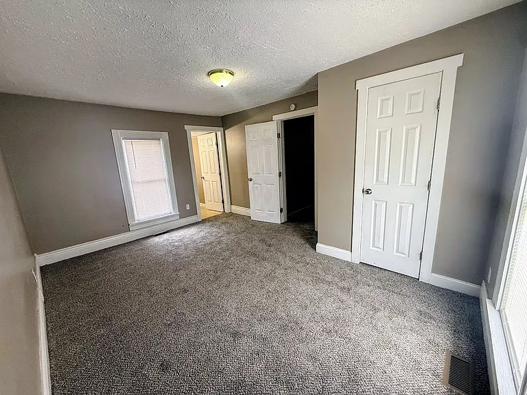 116 Maple Ave SE — Photo 11