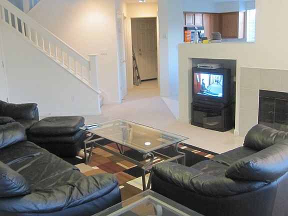 2nd image of 1489 Hermocilla Way