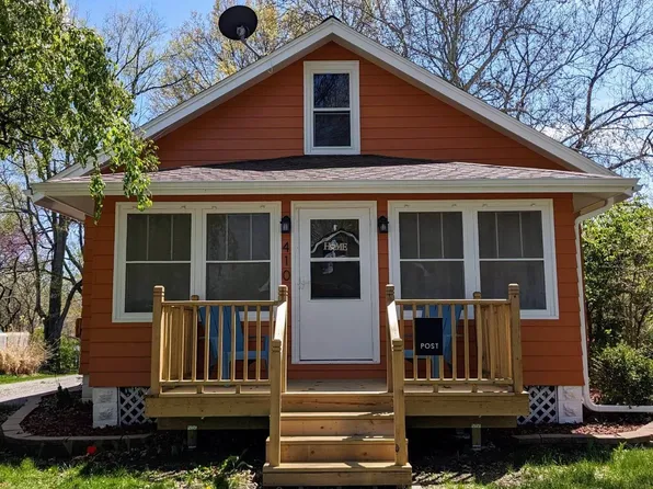 410 E Adams Ave, Fairfield, IA 52556