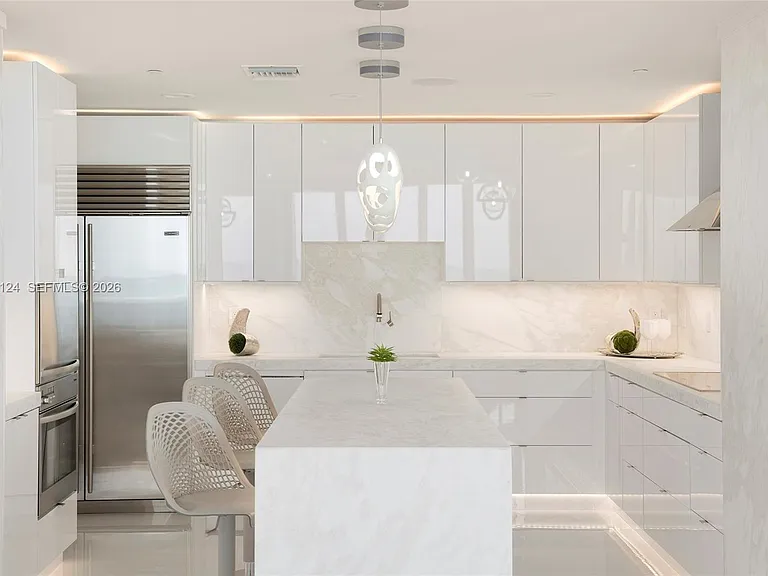 5959 Collins Ave #807 — Photo 31