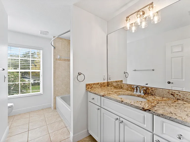 2803 W Pearl Ave — Photo 10