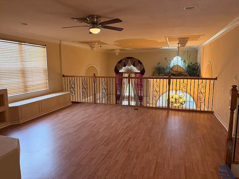 108 Kensington Way — Photo 25