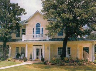 2641 Freeman Manor Dr, Edmond, OK 73034