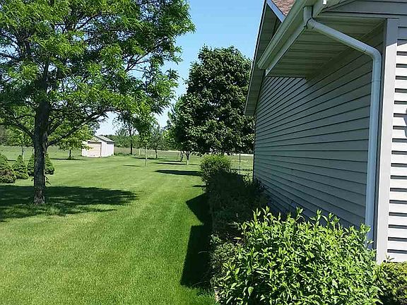5th image of 4704 N Laura Dr