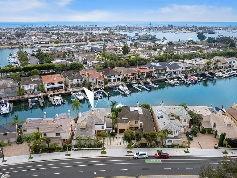 715 Bayside Dr — Photo 47