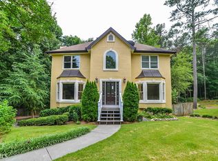 5522 Hurstcliffe Dr NW, Kennesaw, GA 30152