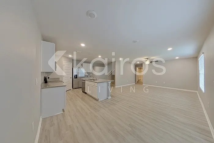 4820 Malay Cir — Photo 4