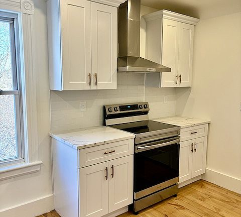 2nd image of 72 Prospect St #3