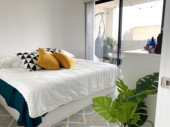 4th image of 5016 S Slauson Ave #406