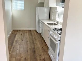 431 3rd St #B, Encinitas, CA 92024