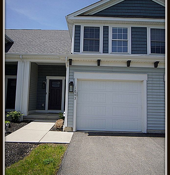 1st image of 1003 Carriage Ln
