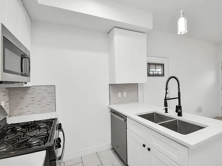9003 Prairie View Dr #B — Photo 11