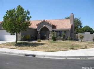 192 Blush Ct, Los Banos, CA 93635