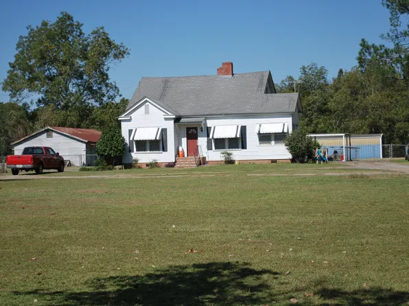 216 Church St, Smithville, GA 31787