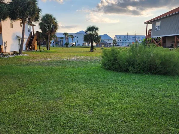 8135 Americus Ave, Pt Saint Joe, FL 32456