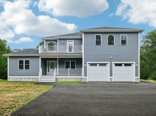 920 Drift Rd, Westport, MA 02790