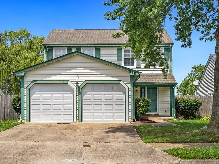 868 Avatar Dr — Photo 2