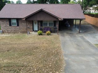 405 W Grober St, Paris, AR 72855