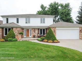 1928 Hillside Ln, Lisle, IL