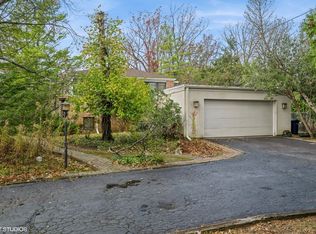 1740 Spruce Ave, Highland Park, IL