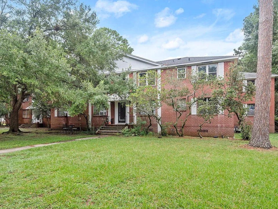 3332 Carol Dr #4