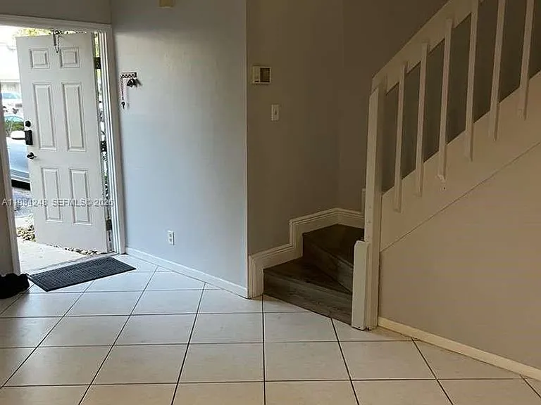 9787 Riverside Dr #62-4 — Photo 4